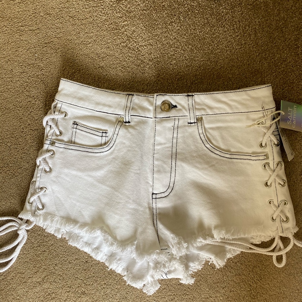 Forever 21 Midrise shorts